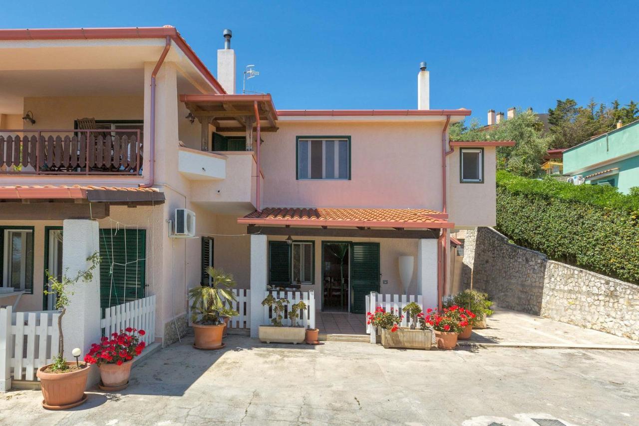 Appartement Il Bacio Del Sole By Barbarhouse à Vieste Extérieur photo